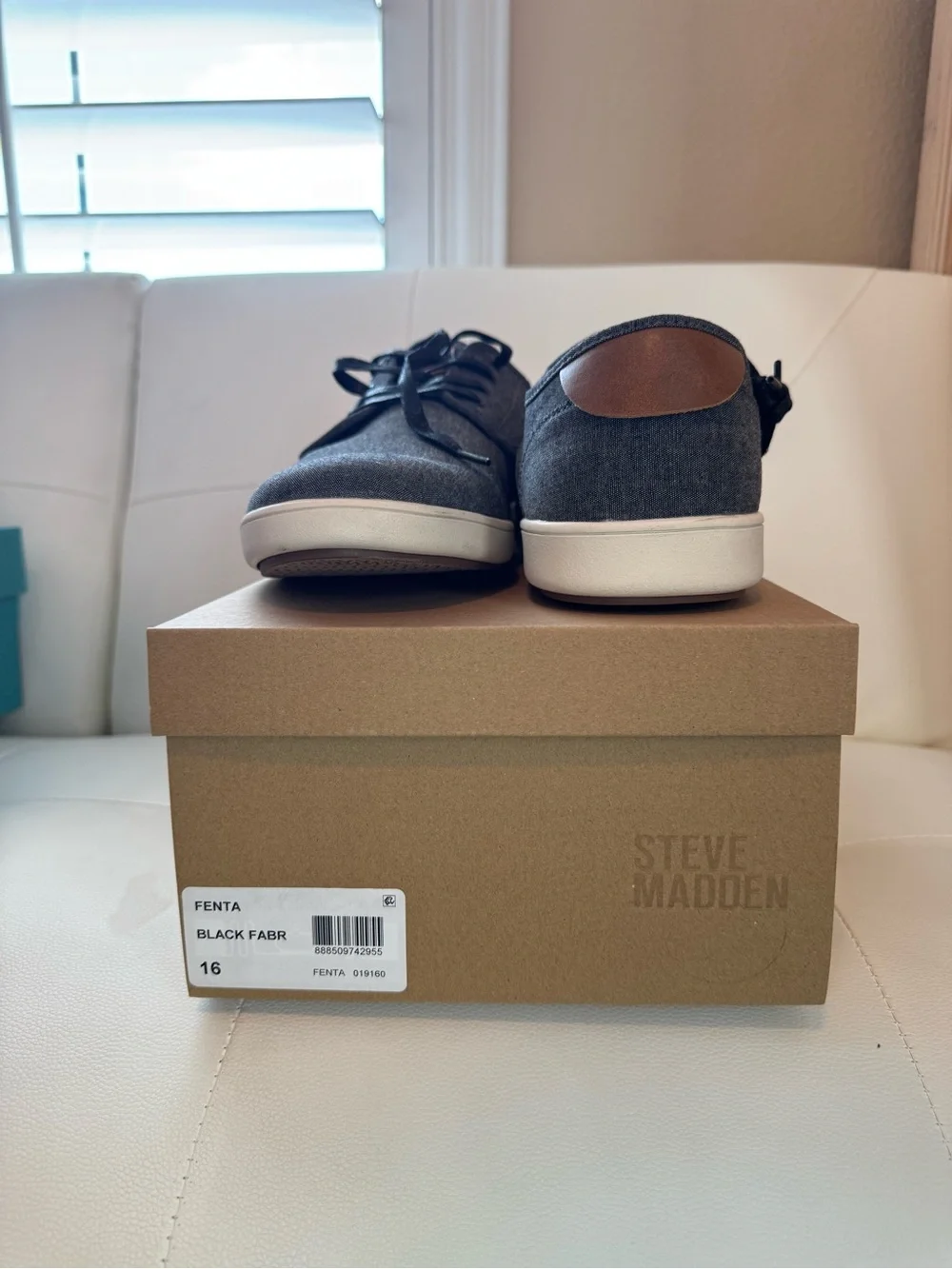 Steve Madden Men's Gray Canvas Lace-Up Sneakers. SIZE 16!!!